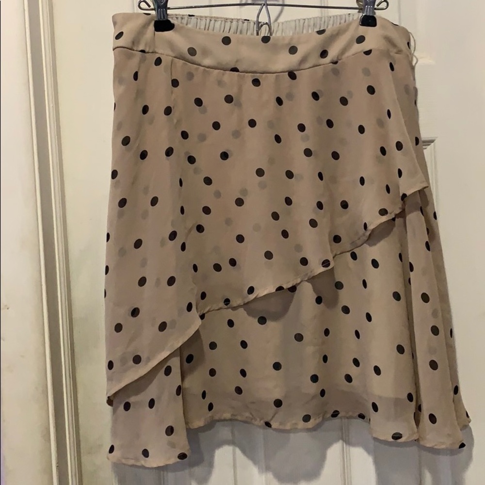 ⭐️ Brown & Cream Polka Dot Skirt